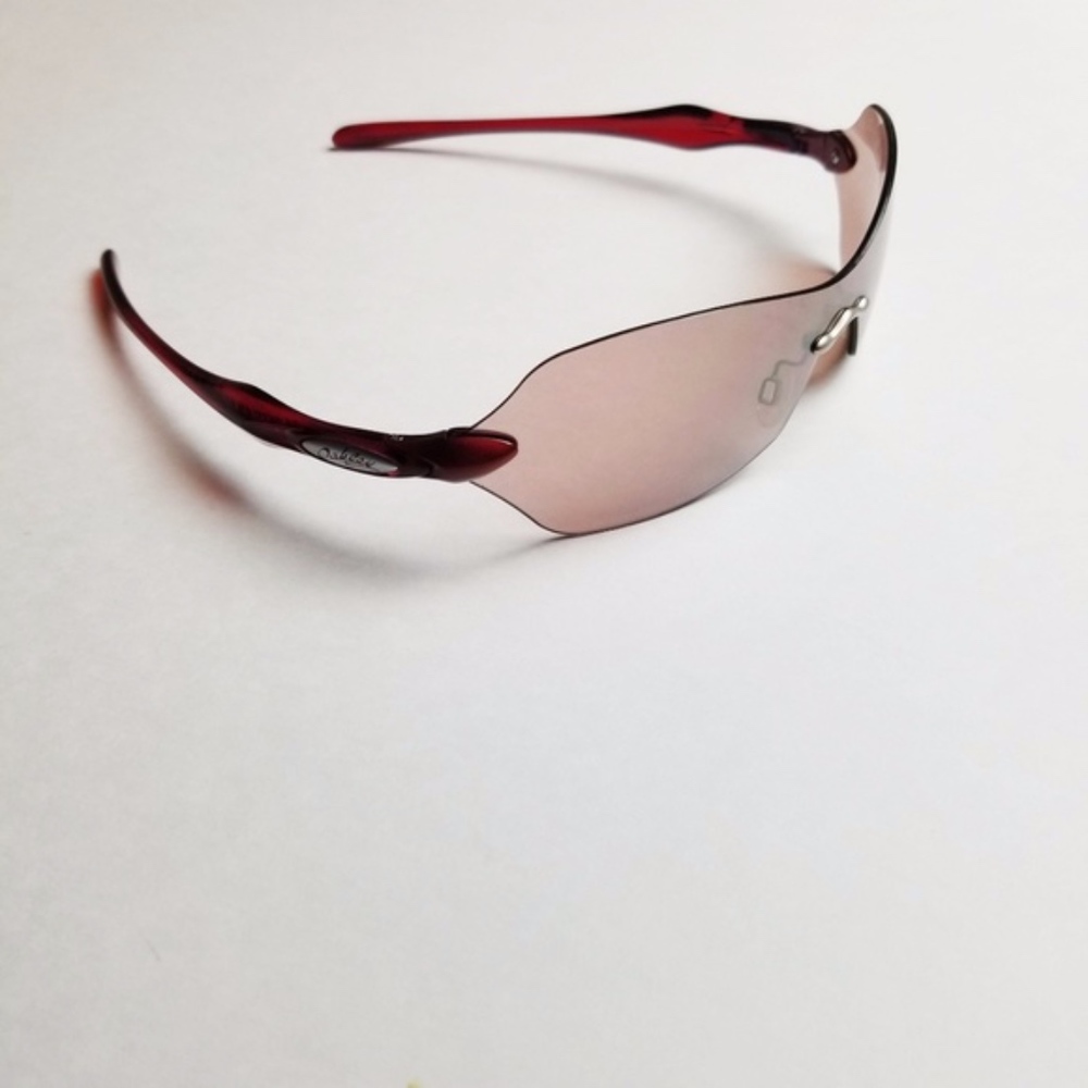 Oakley Dartboard BERRY Frame BLACK G30 LENS